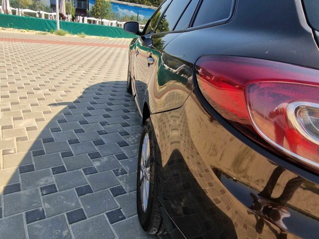 Коричневый Рено Меган, объемом двигателя 1.5 л и пробегом 350 тыс. км за 6000 $, фото 6 на Automoto.ua