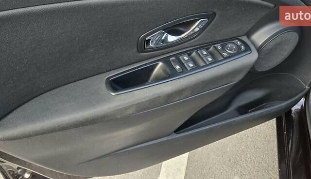 Коричневый Рено Меган, объемом двигателя 1.46 л и пробегом 143 тыс. км за 7500 $, фото 28 на Automoto.ua