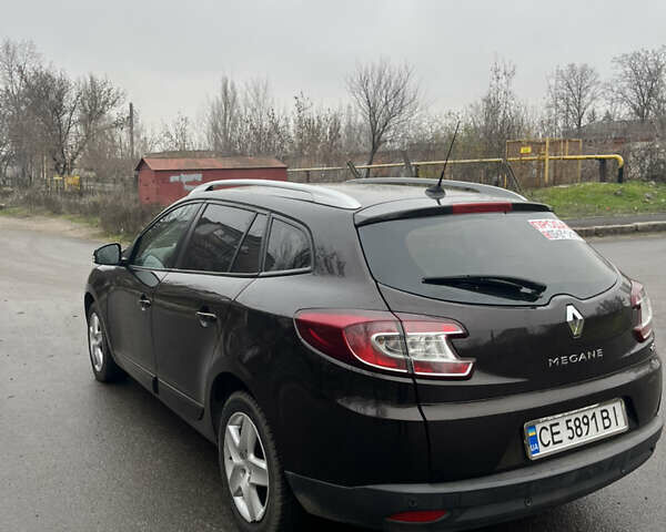 Коричневый Рено Меган, объемом двигателя 1.5 л и пробегом 250 тыс. км за 8150 $, фото 4 на Automoto.ua