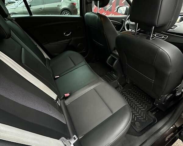 Коричневый Рено Меган, объемом двигателя 1.6 л и пробегом 189 тыс. км за 9200 $, фото 26 на Automoto.ua