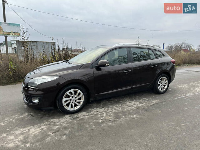 Коричневий Рено Меган, об'ємом двигуна 1.46 л та пробігом 239 тис. км за 7450 $, фото 4 на Automoto.ua