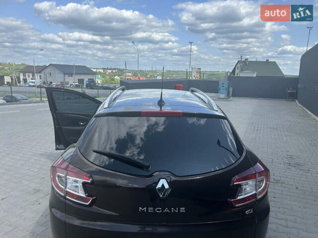 Коричневый Рено Меган, объемом двигателя 1.46 л и пробегом 295 тыс. км за 8300 $, фото 2 на Automoto.ua