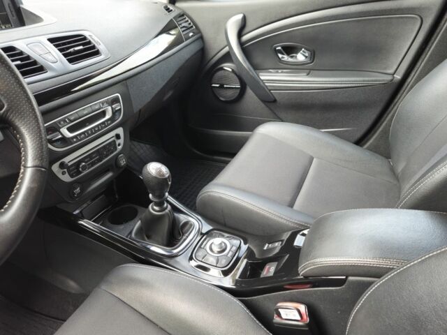 Коричневый Рено Меган, объемом двигателя 0 л и пробегом 215 тыс. км за 8450 $, фото 15 на Automoto.ua