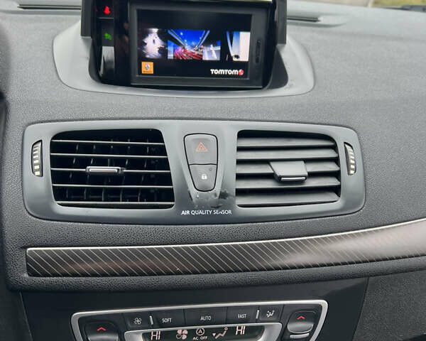 Коричневый Рено Меган, объемом двигателя 1.5 л и пробегом 246 тыс. км за 7450 $, фото 27 на Automoto.ua