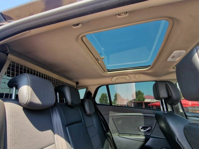 Коричневый Рено Меган, объемом двигателя 1.5 л и пробегом 350 тыс. км за 6000 $, фото 15 на Automoto.ua