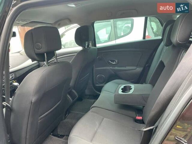 Коричневый Рено Меган, объемом двигателя 1.46 л и пробегом 220 тыс. км за 7600 $, фото 8 на Automoto.ua