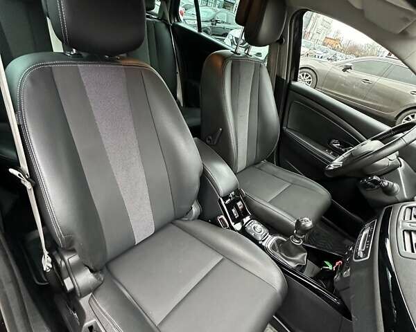 Коричневый Рено Меган, объемом двигателя 1.6 л и пробегом 189 тыс. км за 9200 $, фото 29 на Automoto.ua