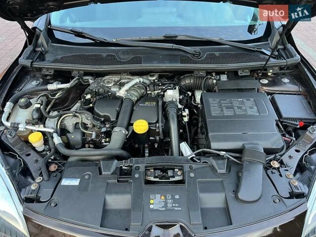 Коричневый Рено Меган, объемом двигателя 1.46 л и пробегом 223 тыс. км за 8999 $, фото 142 на Automoto.ua