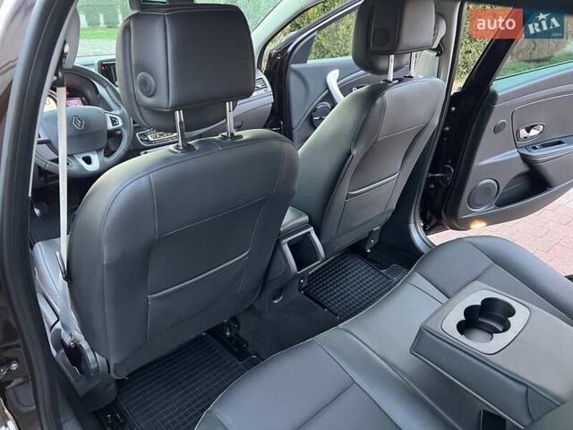 Коричневый Рено Меган, объемом двигателя 1.46 л и пробегом 223 тыс. км за 8999 $, фото 80 на Automoto.ua