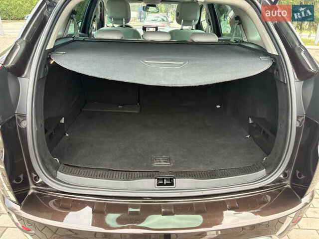 Коричневый Рено Меган, объемом двигателя 1.5 л и пробегом 197 тыс. км за 10550 $, фото 18 на Automoto.ua