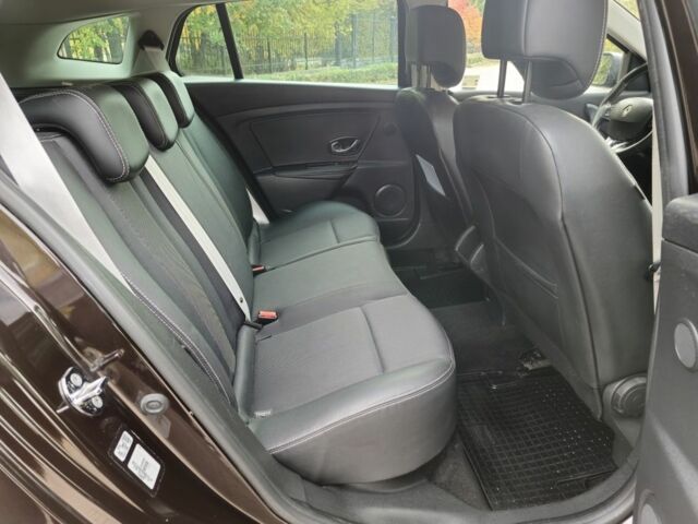 Коричневый Рено Меган, объемом двигателя 0 л и пробегом 215 тыс. км за 8450 $, фото 17 на Automoto.ua