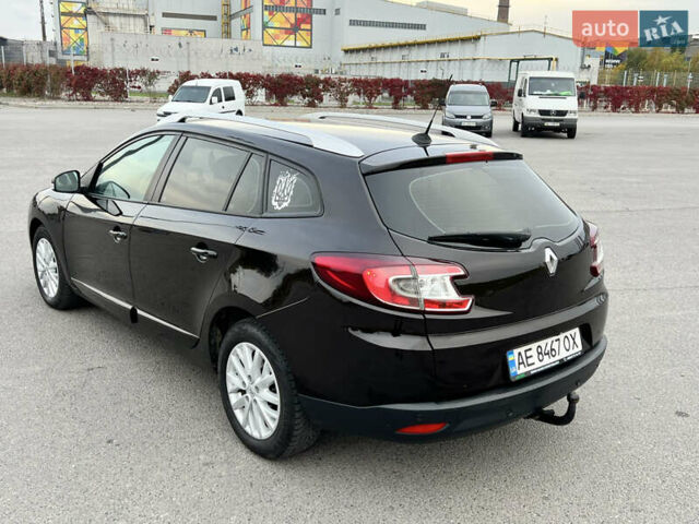 Рено Меган 2013 в Днепре (Днепропетровске) на Automoto.ua Коричневый Рено Меган, объемом двигателя 1.46 л и пробегом 324 тыс. км за 7100 $, фото 6 на Automoto.ua