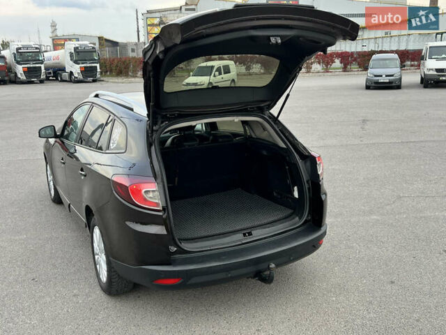 Рено Меган 2013 в Днепре (Днепропетровске) на Automoto.ua Коричневый Рено Меган, объемом двигателя 1.46 л и пробегом 324 тыс. км за 7100 $, фото 23 на Automoto.ua