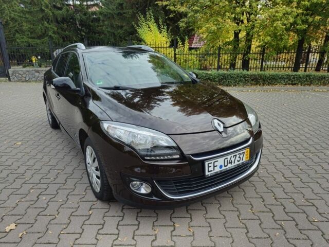 Коричневый Рено Меган, объемом двигателя 0 л и пробегом 215 тыс. км за 8450 $, фото 1 на Automoto.ua