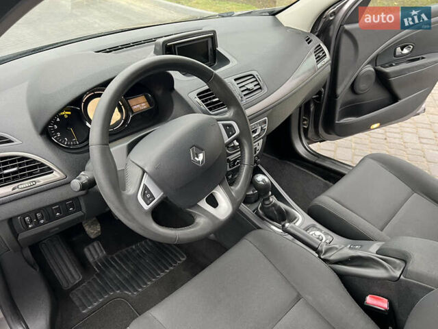 Коричневый Рено Меган, объемом двигателя 1.5 л и пробегом 246 тыс. км за 7450 $, фото 30 на Automoto.ua