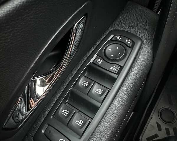 Коричневый Рено Меган, объемом двигателя 1.6 л и пробегом 189 тыс. км за 9200 $, фото 12 на Automoto.ua