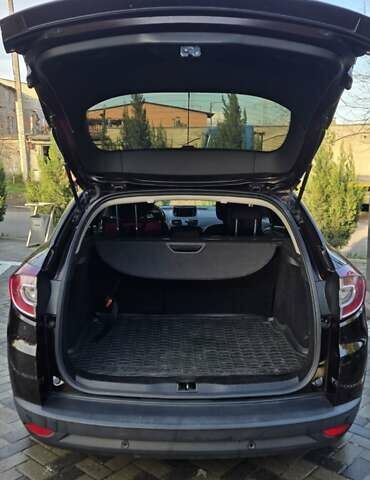 Коричневый Рено Меган, объемом двигателя 1.46 л и пробегом 143 тыс. км за 7500 $, фото 14 на Automoto.ua