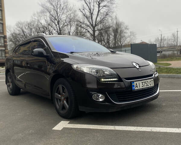Коричневий Рено Меган, об'ємом двигуна 1.5 л та пробігом 267 тис. км за 8300 $, фото 1 на Automoto.ua