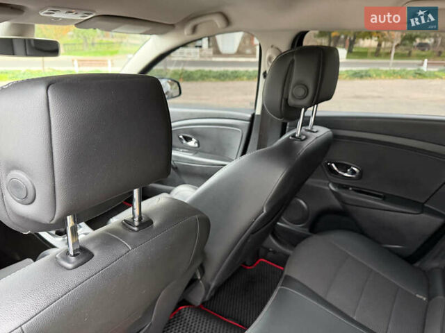 Коричневый Рено Меган, объемом двигателя 1.5 л и пробегом 252 тыс. км за 9300 $, фото 6 на Automoto.ua