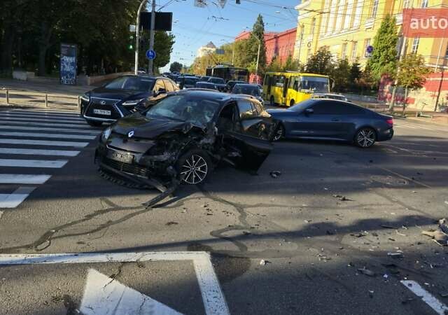 Коричневый Рено Меган, объемом двигателя 1.6 л и пробегом 220 тыс. км за 2500 $, фото 3 на Automoto.ua