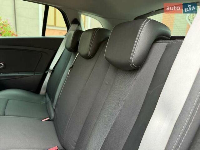 Коричневый Рено Меган, объемом двигателя 1.5 л и пробегом 229 тыс. км за 8899 $, фото 143 на Automoto.ua