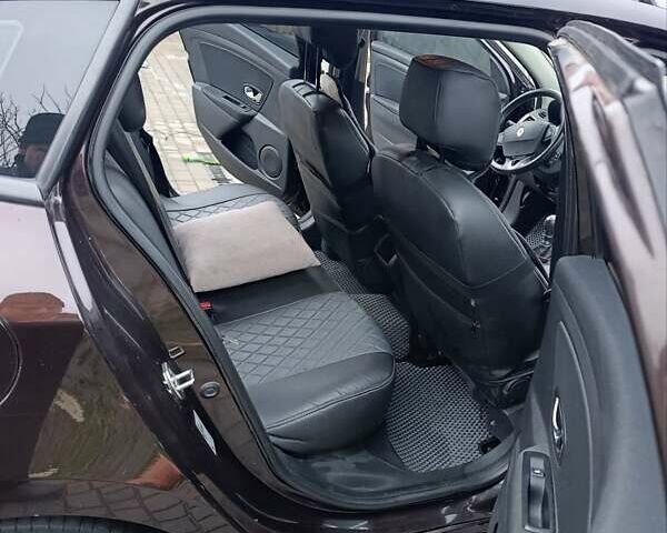 Коричневий Рено Меган, об'ємом двигуна 1.5 л та пробігом 229 тис. км за 9250 $, фото 16 на Automoto.ua