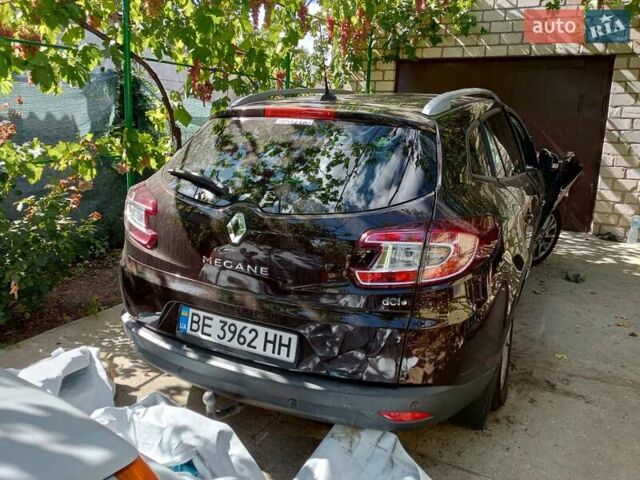 Рено Меган 2013 в Николаеве на Automoto.ua Коричневый Рено Меган, объемом двигателя 1.46 л и пробегом 304 тыс. км за 4500 $, фото 13 на Automoto.ua