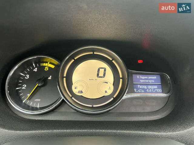 Коричневый Рено Меган, объемом двигателя 1.5 л и пробегом 300 тыс. км за 7100 $, фото 26 на Automoto.ua
