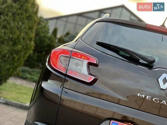 Коричневый Рено Меган, объемом двигателя 1.46 л и пробегом 223 тыс. км за 8999 $, фото 58 на Automoto.ua