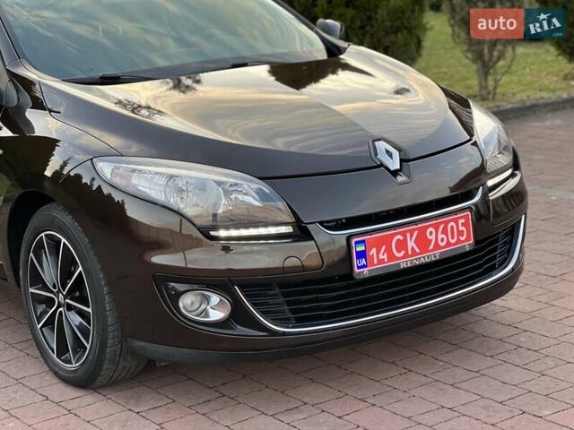 Коричневый Рено Меган, объемом двигателя 1.46 л и пробегом 223 тыс. км за 8999 $, фото 42 на Automoto.ua