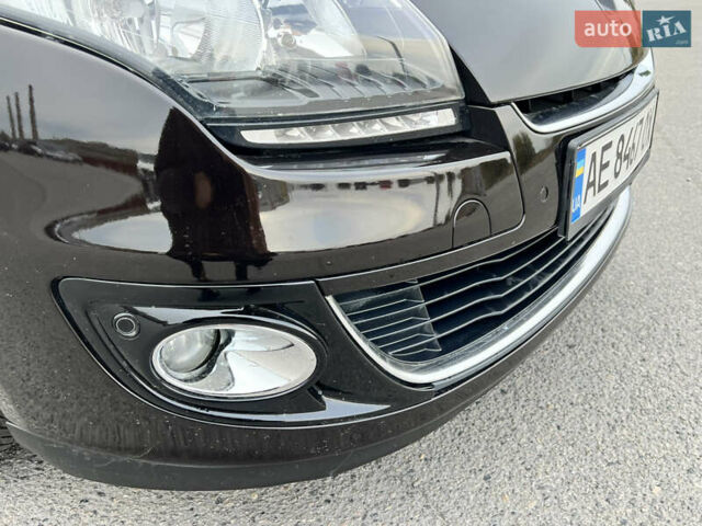 Рено Меган 2013 в Днепре (Днепропетровске) на Automoto.ua Коричневый Рено Меган, объемом двигателя 1.46 л и пробегом 324 тыс. км за 7100 $, фото 8 на Automoto.ua