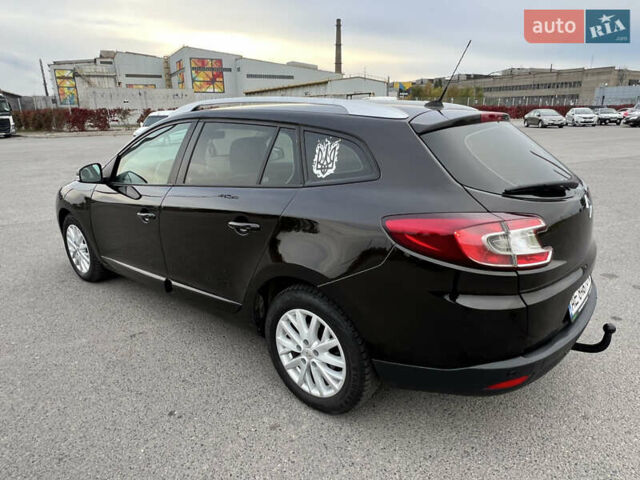 Рено Меган 2013 в Днепре (Днепропетровске) на Automoto.ua Коричневый Рено Меган, объемом двигателя 1.46 л и пробегом 324 тыс. км за 7100 $, фото 11 на Automoto.ua