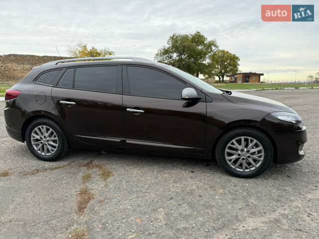 Коричневый Рено Меган, объемом двигателя 1.5 л и пробегом 252 тыс. км за 9300 $, фото 2 на Automoto.ua