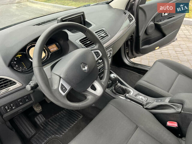 Коричневый Рено Меган, объемом двигателя 1.5 л и пробегом 246 тыс. км за 7450 $, фото 29 на Automoto.ua