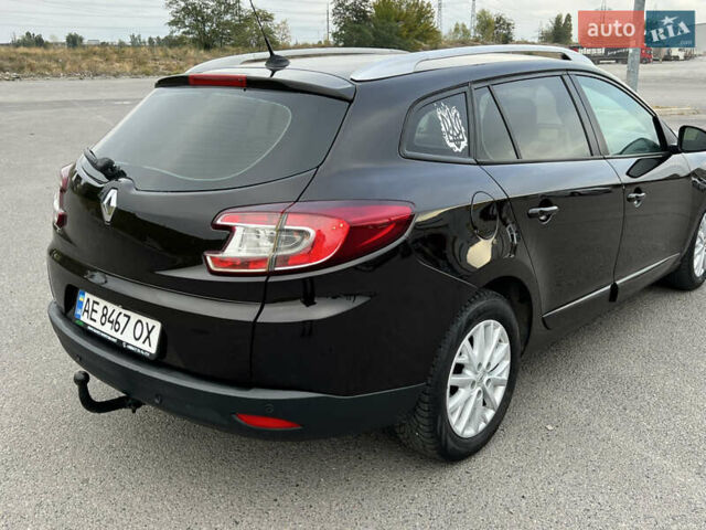 Рено Меган 2013 в Днепре (Днепропетровске) на Automoto.ua Коричневый Рено Меган, объемом двигателя 1.46 л и пробегом 324 тыс. км за 7100 $, фото 3 на Automoto.ua