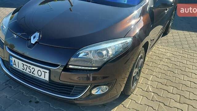 Коричневий Рено Меган, об'ємом двигуна 1.46 л та пробігом 263 тис. км за 8000 $, фото 5 на Automoto.ua