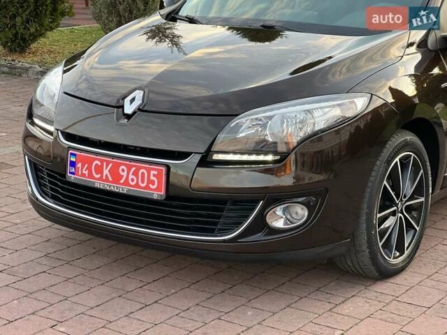 Коричневый Рено Меган, объемом двигателя 1.46 л и пробегом 223 тыс. км за 8999 $, фото 43 на Automoto.ua