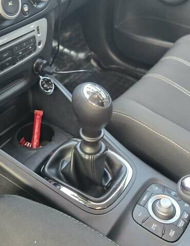 Коричневый Рено Меган, объемом двигателя 1.46 л и пробегом 143 тыс. км за 7500 $, фото 24 на Automoto.ua