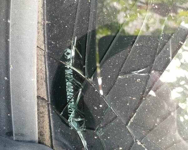 Рено Меган 2013 в Николаеве на Automoto.ua Коричневый Рено Меган, объемом двигателя 1.46 л и пробегом 304 тыс. км за 4500 $, фото 36 на Automoto.ua