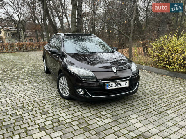 Коричневый Рено Меган, объемом двигателя 1.5 л и пробегом 300 тыс. км за 7100 $, фото 4 на Automoto.ua