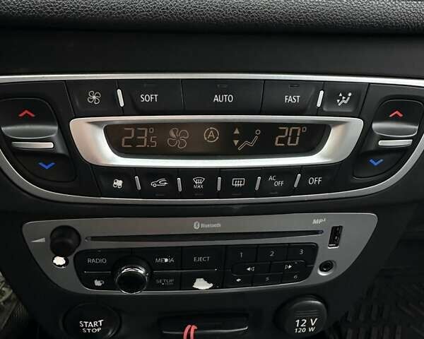 Коричневый Рено Меган, объемом двигателя 1.6 л и пробегом 189 тыс. км за 9200 $, фото 14 на Automoto.ua