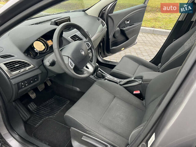 Коричневый Рено Меган, объемом двигателя 1.5 л и пробегом 246 тыс. км за 7450 $, фото 33 на Automoto.ua