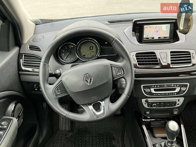 Рено Меган 2013 в Днепре (Днепропетровске) на Automoto.ua Коричневый Рено Меган, объемом двигателя 1.46 л и пробегом 324 тыс. км за 7100 $, фото 17 на Automoto.ua