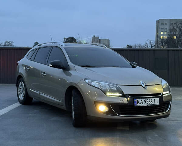 Коричневый Рено Меган, объемом двигателя 1.5 л и пробегом 272 тыс. км за 8700 $, фото 2 на Automoto.ua