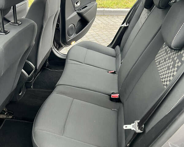 Коричневый Рено Меган, объемом двигателя 1.5 л и пробегом 246 тыс. км за 7450 $, фото 32 на Automoto.ua