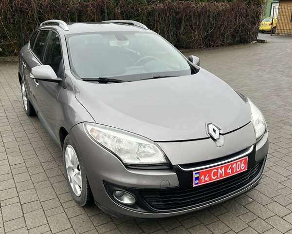 Коричневый Рено Меган, объемом двигателя 1.5 л и пробегом 246 тыс. км за 7450 $, фото 6 на Automoto.ua