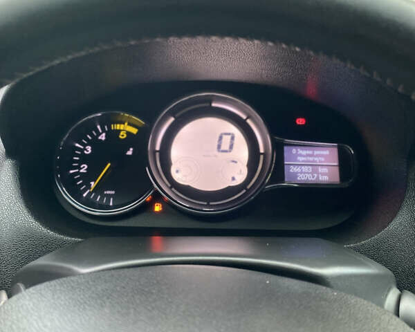 Коричневий Рено Меган, об'ємом двигуна 1.5 л та пробігом 267 тис. км за 8300 $, фото 38 на Automoto.ua