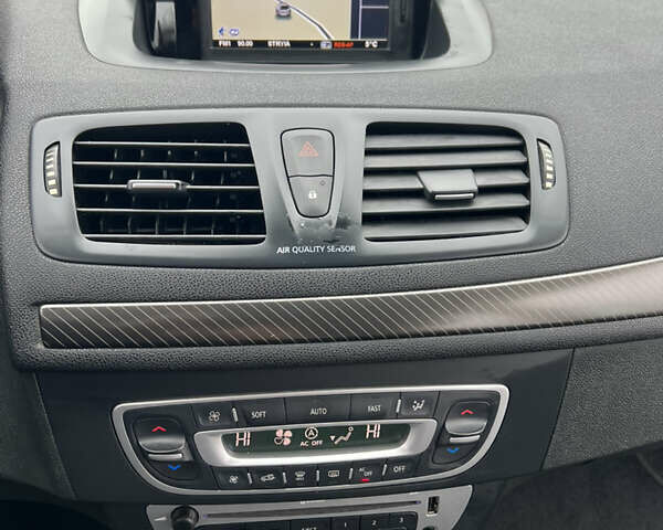 Коричневый Рено Меган, объемом двигателя 1.5 л и пробегом 246 тыс. км за 7450 $, фото 26 на Automoto.ua