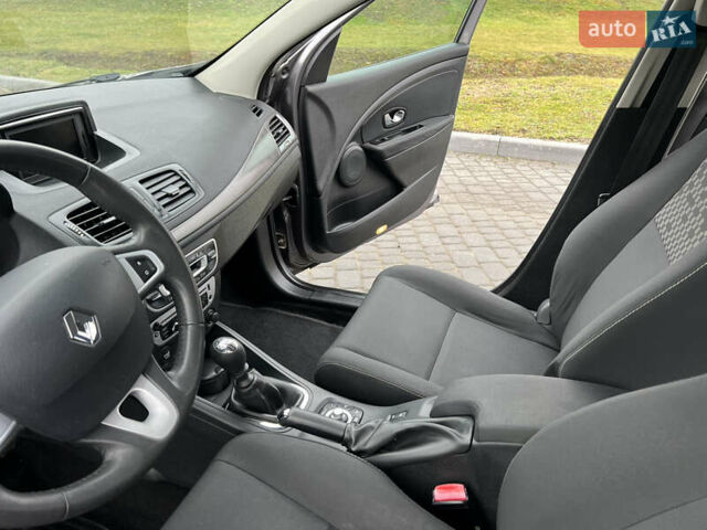 Коричневый Рено Меган, объемом двигателя 1.5 л и пробегом 246 тыс. км за 7450 $, фото 34 на Automoto.ua