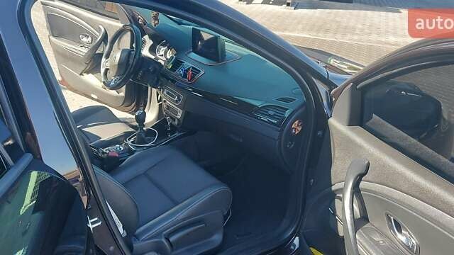 Коричневий Рено Меган, об'ємом двигуна 1.46 л та пробігом 263 тис. км за 8000 $, фото 8 на Automoto.ua